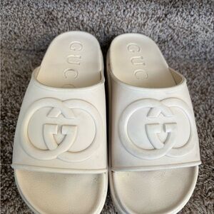 Gucci GG Women's Cream Platform Rubber Slides